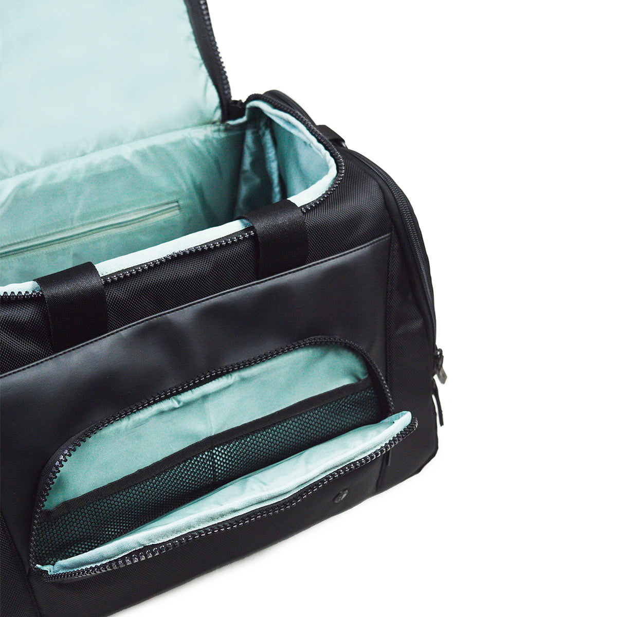 THE HOUSS'E OF CREA Compact Travel Pro Duffle Bag - Premium Corporate Gifting Option, 27 Liters Capacity, External Shoe Pocket, Stylish and Functional Design for Professionals, Ideal for Weekend Getaways and Business Travel